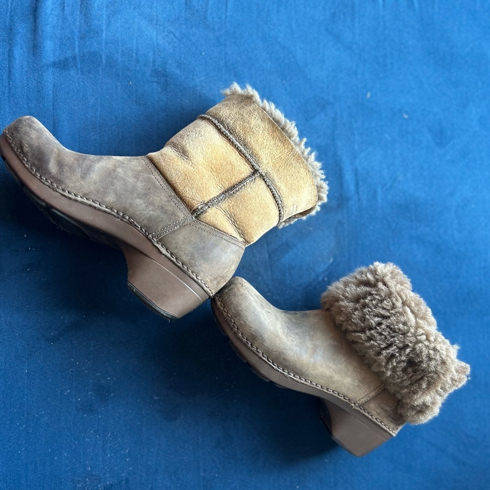 Dansko Brown and Tan Winter Boots - Picture 7 of 8